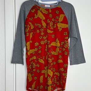 LuLaRoe “Randy” Raglan Tee